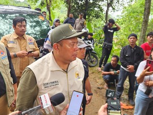 Ada Pergeseran Tanah, Waka DPR Minta Desa Mekarsari Sukabumi Ditata Ulang