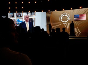 Donald Trump, Gianni Infantino, dan Gelora Sepakbola AS
