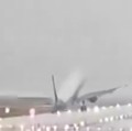 Detik-Detik Pesawat Airbus A320 Gagal Mendarat-Nyaris Celaka