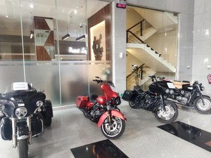 KPK Tiba-tiba Jadi Showroom, Mobil Mewah hingga Moge Koruptor Dipajang