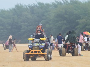 Serunya Mengisi Liburan di Pantai Slopeng, Objek Wisata Favorit di Madura