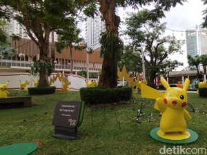 Video: Melihat 69 Pokemon di Illumination Park