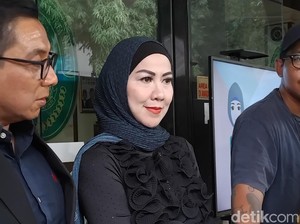 Resmi Cerai dari Ferry Irawan, Venna Melinda Senang Ganti Status KTP dan KK