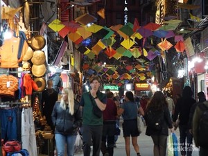 Thamel Street di Kathmandu Nepal Surga Pelancong Dunia
