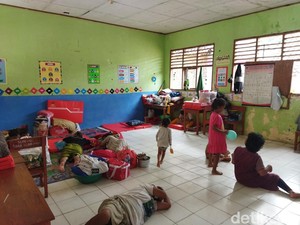 Pengungsi Banjir Pandeglang Keluhkan Penyakit Kulit-Fasilitas Medis Terbatas