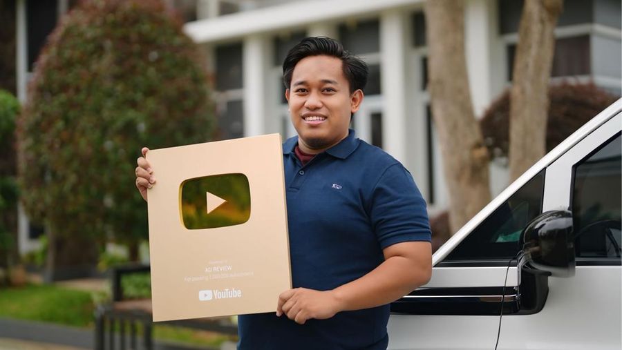 AD REVIEW