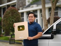 AD REVIEW Cerita Tambah Pendapatan Lewat YouTube Shopping Affiliates