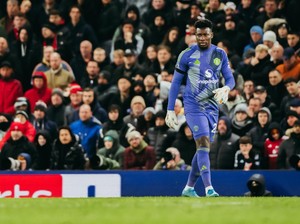 Komedi Onana di Menit Akhir: Buang-buang Waktu saat MU Butuh Gol