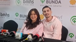 Vincent Verhaag Setia Dampingi Jessica Iskandar Lewati Masa Kritis