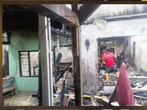 Rumah Agus Ludes Terbakar, Diduga Korsleting Saat Cas HP