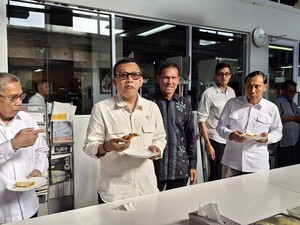Menteri P2MI Bicara Peluang Mahasiswa Kerja Profesional di LN