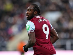 Michail Antonio Keluar dari RS Usai Kecelakaan, Berharap Bisa Comeback