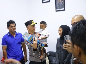 Korban Penyekapan di Bangka Dapat Mainan Cucu Kapolda