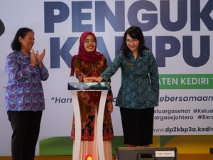 Pemkab Kediri Dorong Peningkatan Kualitas Hidup Keluarga Lewat Kampung KB