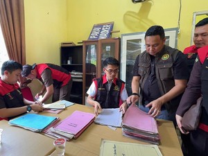Dugaan Korupsi Dana Desa, Rumah-Kantor Kades di Muara Enim Digeledah