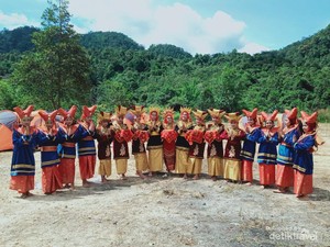 Keeelokan Festival Kelok Sembilan di Nagari Harau