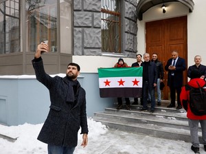 Ini Arti Bendera Baru Suriah Setelah Rezim Assad Tumbang, Berwarna Hijau-Putih-Hitam