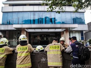 Ledakan Gas di Tempat Spa Bulungan Bikin Tembok Pembatas Kantor Jebol