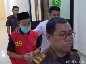 Sidang Perdana, Kiai Trenggalek Hamili Santriwati Didakwa 5 Pasal