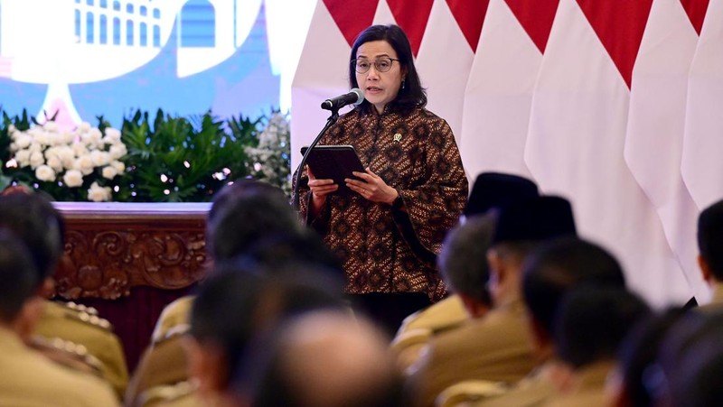 Presiden Prabowo Subianto resmi menyerahkan Daftar Isian Penyelenggaraan Anggaran (DIPA) Tahun Anggaran 2025 kepada kementerian dan lembaga pada hari ini, Selasa (10/12/2024). Selain penyerahan DIPA, Prabowo juga menyerahkan Buku Alokasi Transfer Ke Daerah Tahun Anggaran 2025. (Dok: Muchlis JR- Biro Pers Sekertariat Presiden)