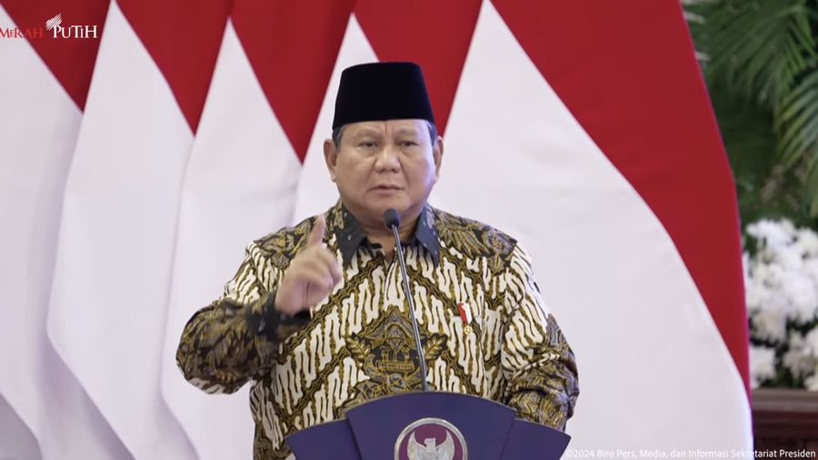 Prabowo Penyerahan DIPA dan Buku Alokasi Transfer Ke Daerah Tahun Anggaran 2025 di Istana Negara, Jakarta, Selasa (10/12/2024). (Tangkapan layar Youtube Setpres RI)
