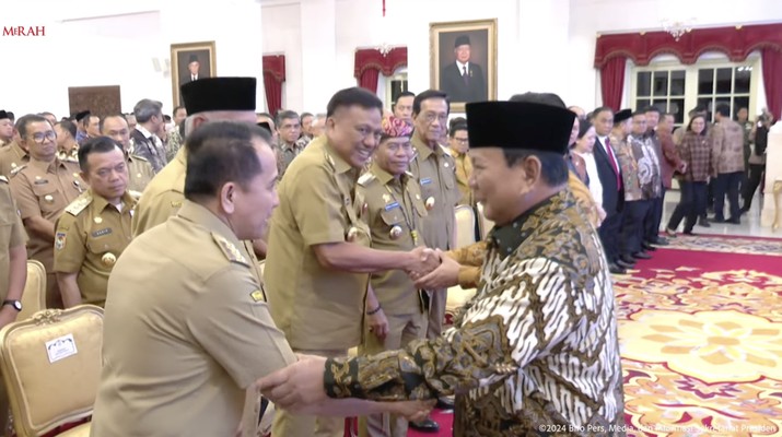 Prabowo Penyerahan DIPA dan Buku Alokasi Transfer Ke Daerah Tahun Anggaran 2025 di Istana Negara, Jakarta, Selasa (10/12/2024). (Tangkapan layar Youtube Setpres RI)
