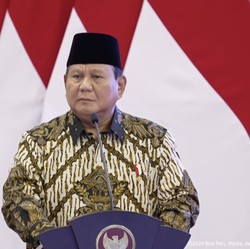Pesan Prabowo: Anak-Anak RI Harus Menguasai Siber & AI