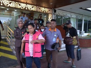 Kejati Papua Barat Tahan 2 Tersangka Baru Kasus Korupsi Proyek Jalan Rp 8,5 M