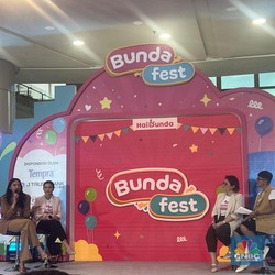 Buat Para Suami, Coba Lakukan ini Agar Istri Merasa Bahagia