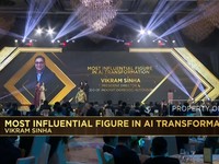 CEO Indosat Ooredoo Raih Most Influential Figure in AI Transformation