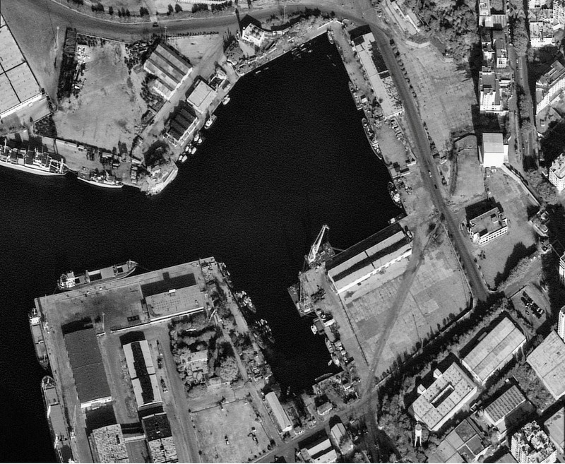 Citra satelit menunjukkan pelabuhan Latakia setelah serangan udara, di Latakia, Suriah, 10 Desember 2024. (via REUTERS/MAXAR TECHNOLOGIES) Citra satelit menunjukkan pelabuhan Latakia setelah serangan udara, di Latakia, Suriah, 10 Desember 2024. (via REUTERS/MAXAR TECHNOLOGIES)