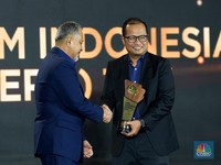 Fokus pada ESG, Telkom Raih Outstanding Leadership in Sustainability