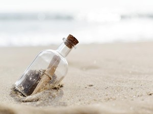 Surat Botol Ditemukan Setelah 16 Tahun Terombang-ambing di Lautan