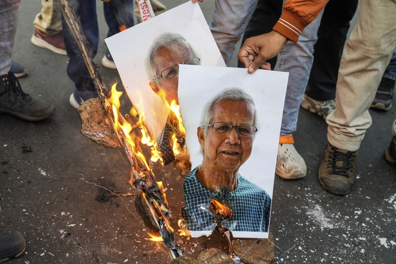 Ketegangan antara India dan Bangladesh telah meningkat ke level yang mengkhawatirkan setelah penangkapan seorang biksu Hindu baru-baru ini di Dhaka dan tuduhan bahwa warga Hindu dianiaya di negara berpenduduk mayoritas Muslim. (REUTERS/Sahiba Chawdhary) Ketegangan antara India dan Bangladesh telah meningkat ke level yang mengkhawatirkan setelah penangkapan seorang biksu Hindu baru-baru ini di Dhaka dan tuduhan bahwa warga Hindu dianiaya di negara berpenduduk mayoritas Muslim. (REUTERS/Sahiba Chawdhary)