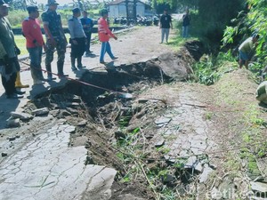 Tanggul Sungai di Kupang Klaten Longsor 20 Meter Ancam Permukiman