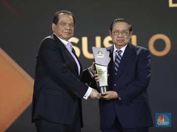 Punya Kontribusi Besar, SBY Raih Penghargaan Lifetime Achievement