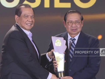 Video: SBY Raih Lifetime Achievement CNBC Indonesia Awards 2024