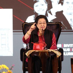 Megawati Kritisi Makan Bergizi Gratis Prabowo: Rp10.000 Apa Ya Cukup?