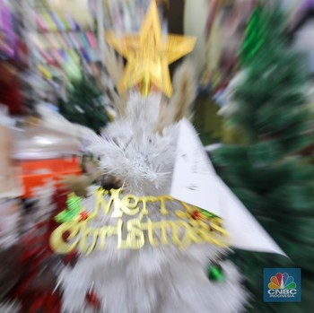 Ramai Order, Penjual Pernak-pernik Natal Happy Cuan Terbang 30%