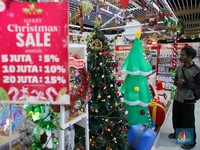 Perayaan Natal & Tahun Baru RI Dikepung Awan Hitam Lemahnya Daya Beli