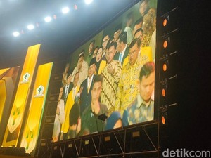 Prabowo-Gibran Hadiri Puncak HUT Ke-60 Golkar di Sentul Bogor