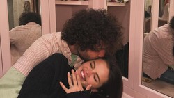 Terungkap Fakta Baru Cincin Tunangan Selena Gomez, Didesain Khusus Kekasih