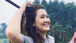 Tak Tahu Keberadaan Ibunda di Mana, Talitha Curtis Sampaikan Pesan Haru Ini