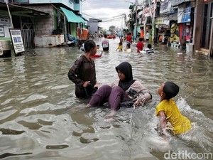 9 RT di Jakut Terendam Banjir Rob, Ketinggian Air Capai 40 Cm