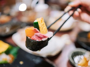 Oishii! Lezatnya Makanan Jepang Bikin Foodies Rela Antre Berjam-jam