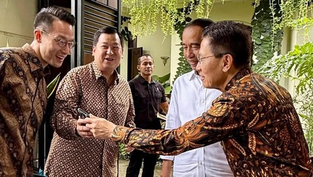 Konglomerat Grup Lippo Sambangi Rumah Jokowi
