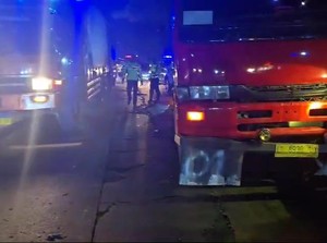 Imbas Laka Karambol Truk-Mobil, Pantura Pati Juwana Macet Malam Ini