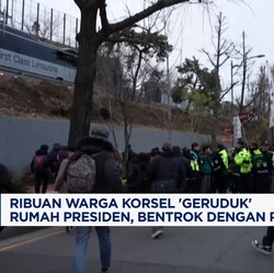 Video: Warga Korsel 'Geruduk' Rumah Presiden, Bentrok Dengan Polisi