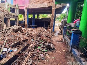 Banjir Cimandiri Sukabumi Hanyutkan Kitab Santri Istabroq