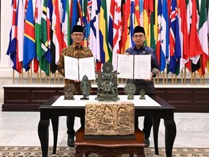 5 Arca Perunggu dan 1 Relief Batu dari New York Kembali ke Tanah Air